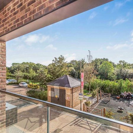 Modern 1 Bedroom Apartment With Parking In Colindale, London Edgware Dış mekan fotoğraf