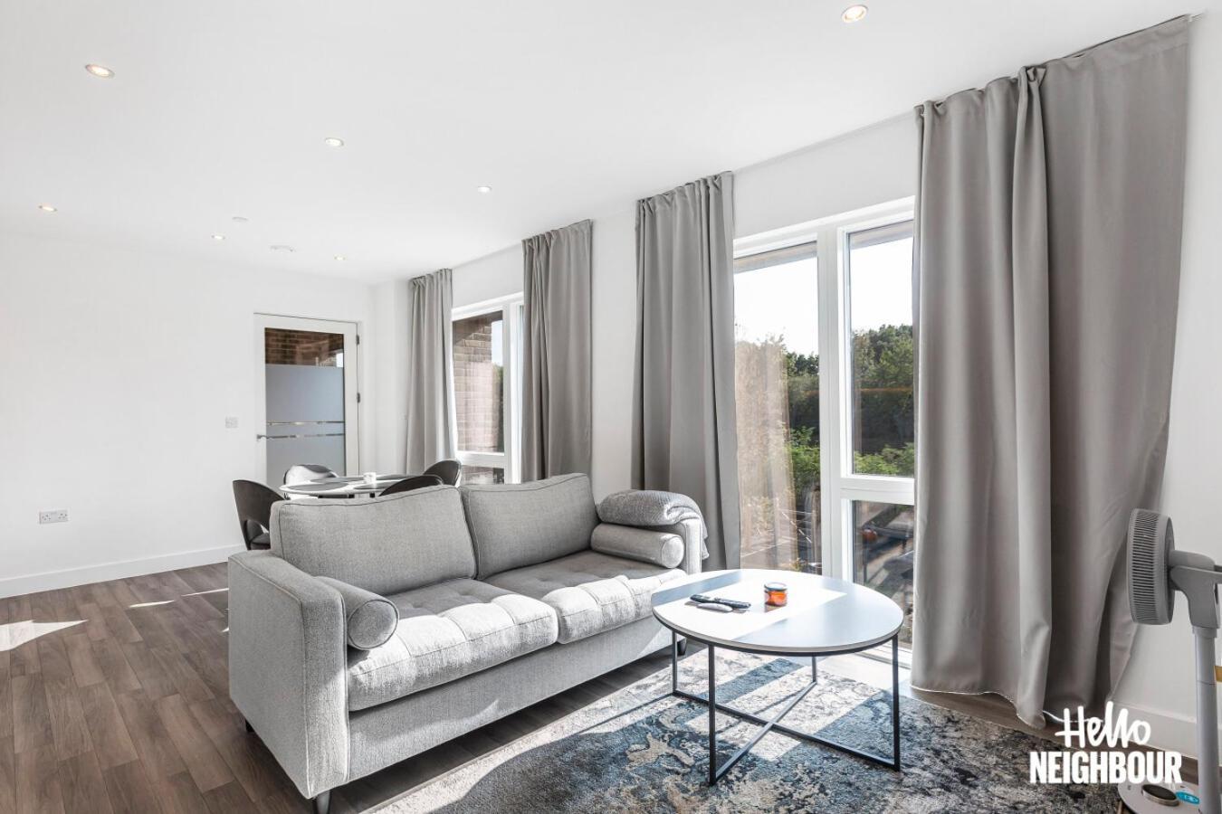 Modern 1 Bedroom Apartment With Parking In Colindale, London Edgware Dış mekan fotoğraf