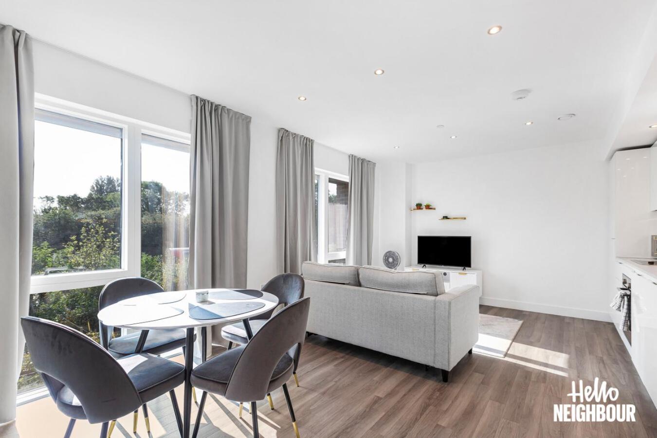 Modern 1 Bedroom Apartment With Parking In Colindale, London Edgware Dış mekan fotoğraf